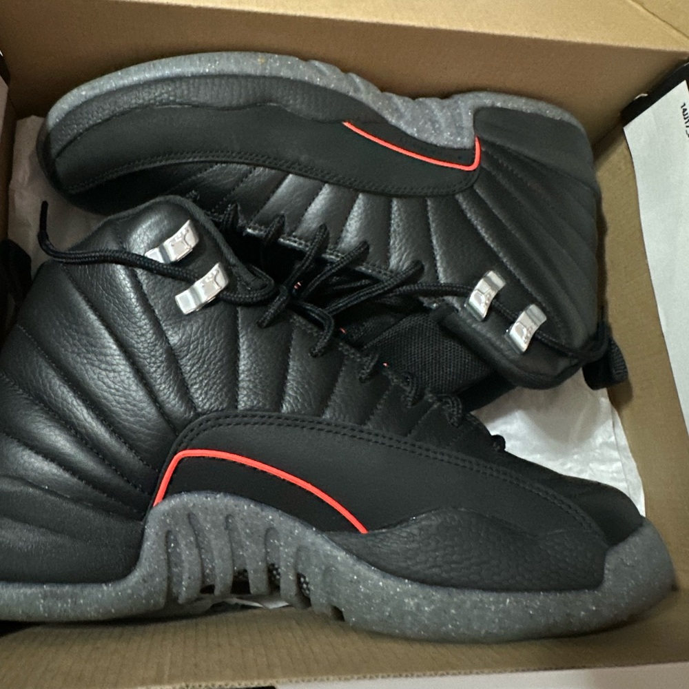 Jordan 12 Retro
Utility (GS)